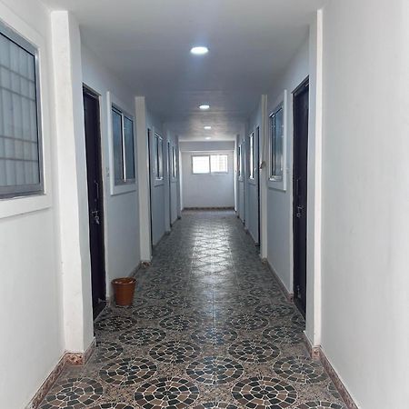 Gsd Inn Guest House 蓬蒂切里 外观 照片